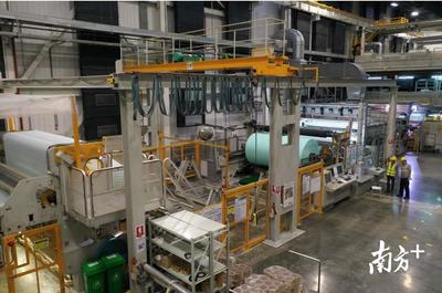 24小時不停產，50名工人春節堅守 南海無紡布口罩生產線全力支援抗疫前線